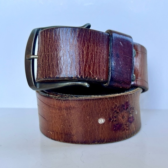 Vintage Genuine Leather Tooled Western Belt Distressed Supple Boho Festival main image 5
